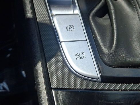 Used 2025 Hyundai Elantra SEL FWD image 26