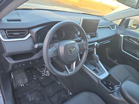Used 2024 Toyota RAV4 XLE w/ Convenience Package image 22