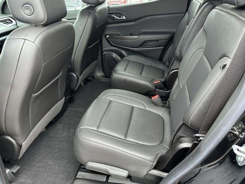 Certified 2021 GMC Acadia SLT w/ Elevation Edition image 13