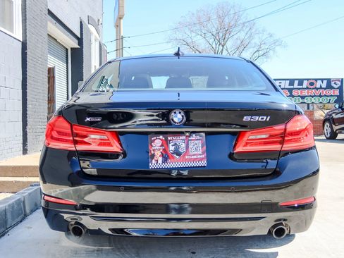 Used 2018 BMW 530i xDrive AWD/4WD image 7