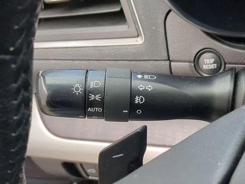 Used 2017 Subaru Outback 2.5i Limited AWD/4WD image 26