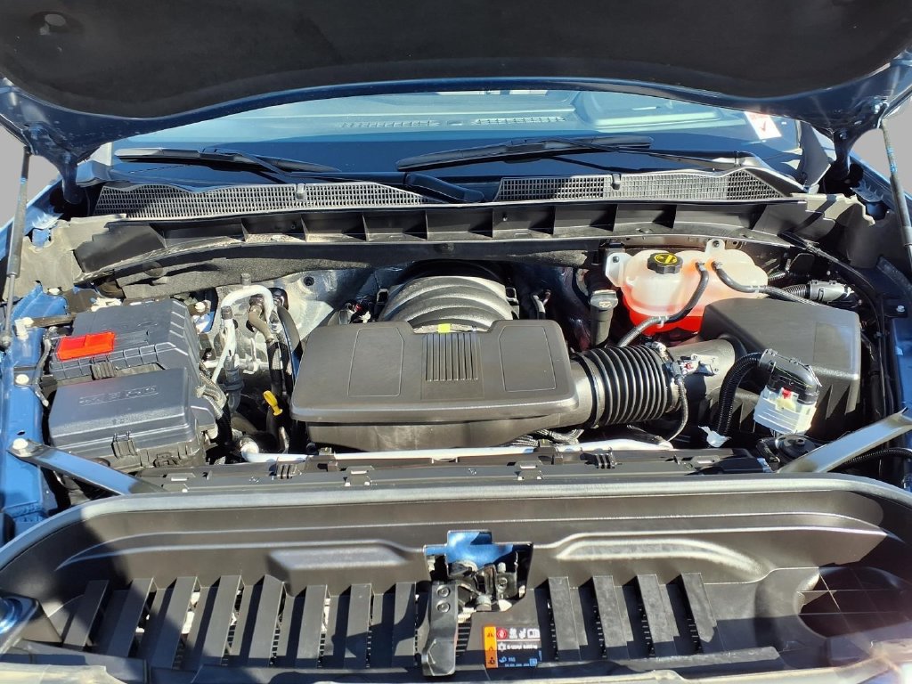 Used 2025 GMC Sierra 1500 Elevation AWD/4WD image 3
