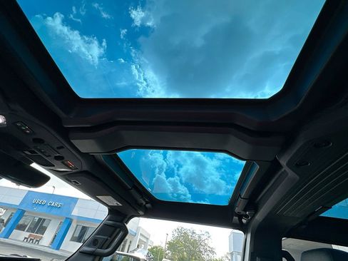 Used 2024 GMC Hummer EV 3X w/ Omega Edition AWD/4WD image 21