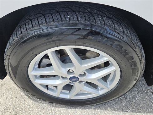 Used 2022 Ford Edge SEL image 3