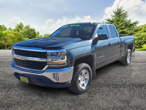 Used 2017 Chevrolet Silverado 1500 LT w/ All Star Edition image 3