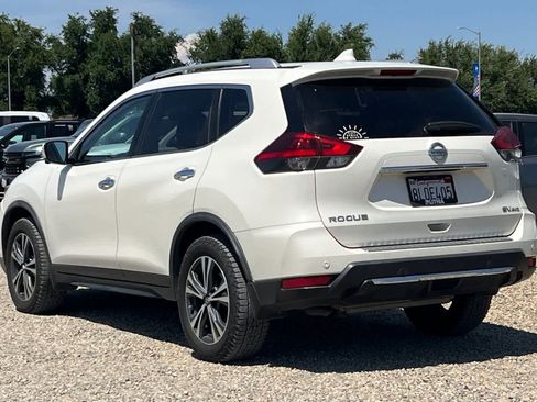 Used 2019 Nissan Rogue SV w/ Sun & Sound Touring Package AWD/4WD image 7