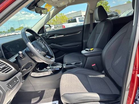 Certified 2025 Kia Seltos S AWD/4WD image 12