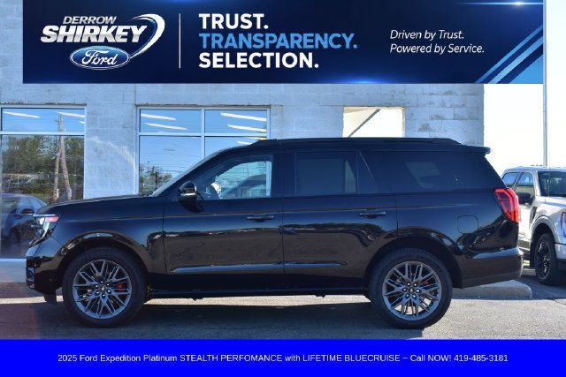 Used 2025 Ford Expedition Platinum w/ Stealth Performance Package AWD/4WD image 2