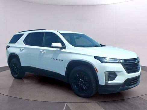 Used 2023 Chevrolet Traverse LT FWD image 7