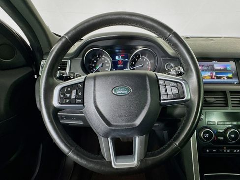 Used 2019 Land Rover Discovery Sport HSE image 11