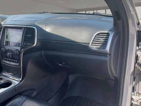 Used 2018 Jeep Grand Cherokee High Altitude RWD image 24