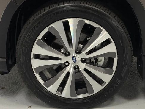 Used 2022 Subaru Ascent Limited w/ Technology Package image 8