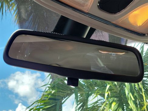 Used 2014 Jeep Cherokee Sport image 24