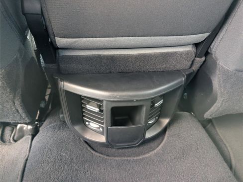 Used 2021 RAM 2500 Big Horn w/ Level 1 Equipment Group AWD/4WD image 19