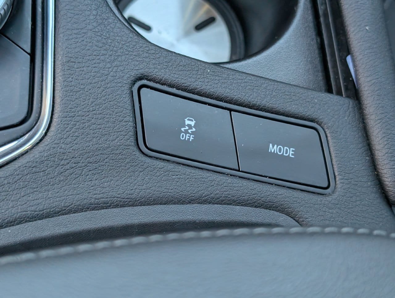 Used 2024 Cadillac XT6 Premium Luxury FWD image 17