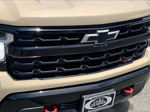 Used 2022 Chevrolet Silverado 1500 LT Trail Boss w/ LPO, Dark Essentials Package AWD/4WD image 28