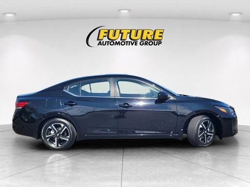 Certified 2024 Nissan Sentra SV FWD image 3