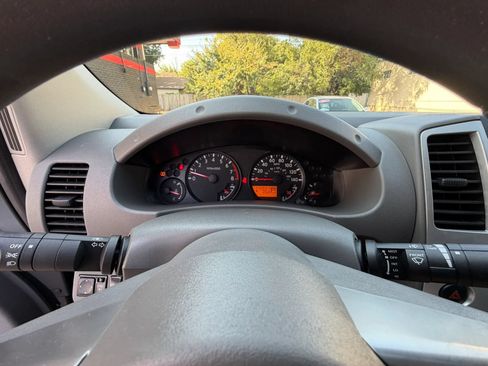 Used 2012 Nissan Frontier SV w/ SV Premium Utility Pkg RWD image 14