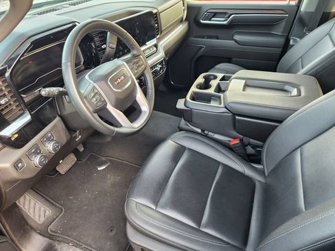 Used 2025 GMC Sierra 1500 SLT AWD/4WD image 7