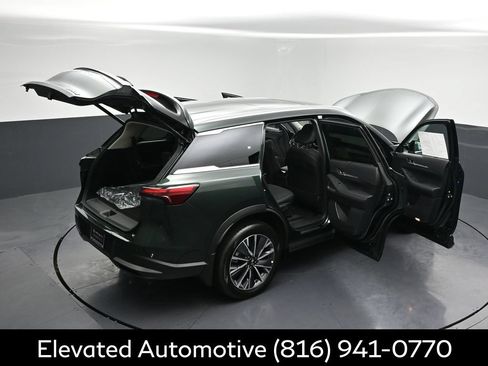 Certified 2026 INFINITI QX60 Luxe w/ Cargo Package AWD/4WD image 36