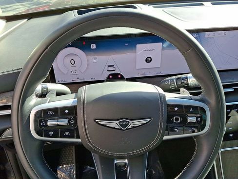 Used 2025 Genesis GV80 3.5T Prestige image 16