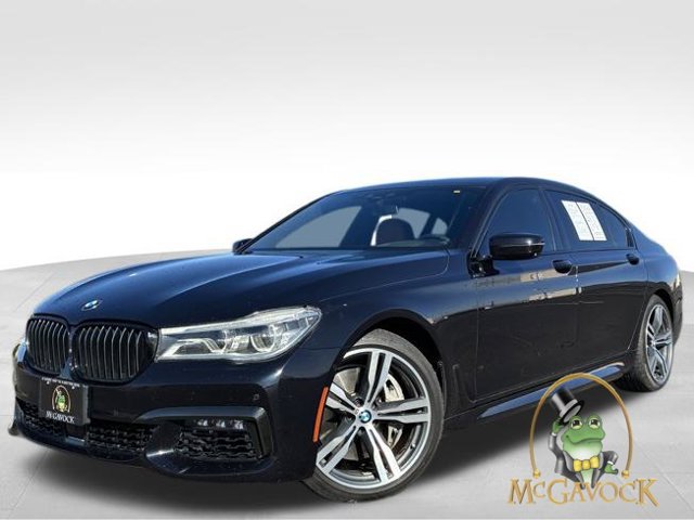 Used 2019 BMW 750i w/ Executive Package RWD image 1