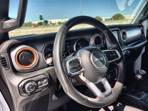 Used 2022 Jeep Gladiator Mojave w/ Trailer Tow Package image 15