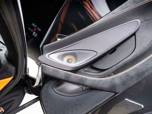 Used 2016 McLaren 570S Coupe RWD image 72