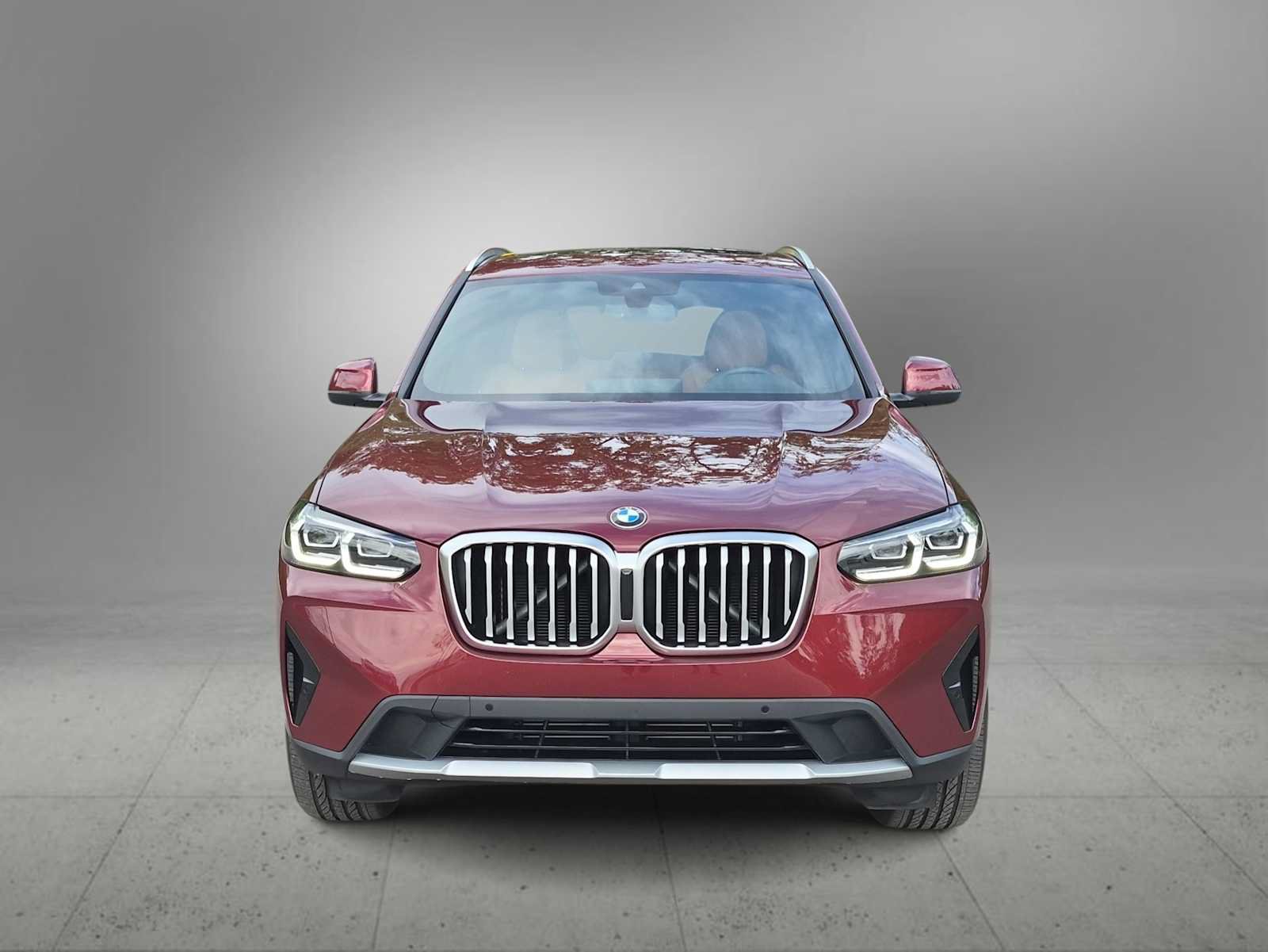 Used 2024 BMW X3 xDrive30i w/ Premium Package AWD/4WD image 3
