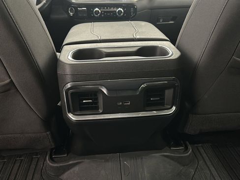 Used 2024 GMC Sierra 3500 SLE w/ SLE Value Package image 19