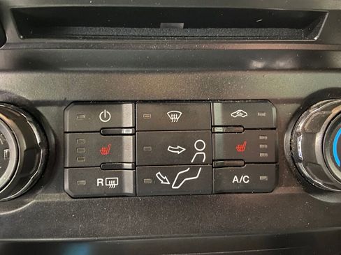 Used 2017 Ford F250 XLT w/ XLT Premium Package image 17