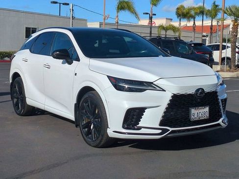 Used 2024 Lexus RX 500h F Sport w/ Convenience Package image 3