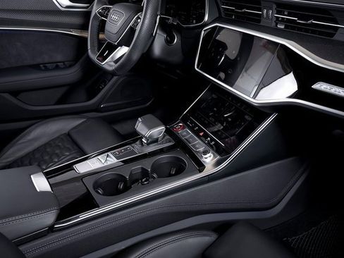 Used 2025 Audi RS 7 Performance image 52