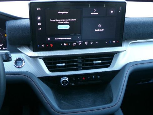 Used 2025 Ford Explorer Active w/ Active Comfort Package image 23