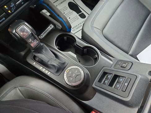 Used 2022 Ford Bronco Black Diamond image 21