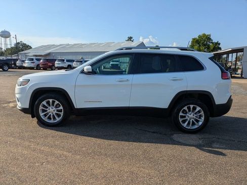 Used 2019 Jeep Cherokee Latitude w/ Popular Appearance Group FWD image 7