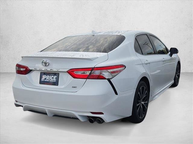 Used 2020 Toyota Camry SE w/ Convenience Package FWD image 5