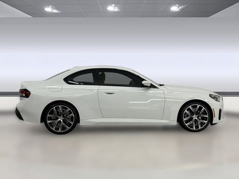 Used 2023 BMW 230i Coupe w/ Convenience Package RWD image 8