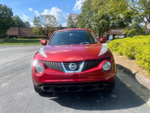Used 2012 Nissan Juke SV image 3