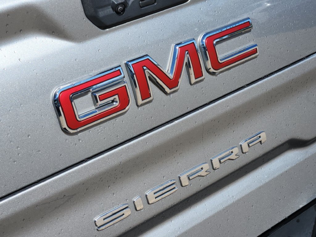 Used 2025 GMC Sierra 1500 SLT AWD/4WD image 21