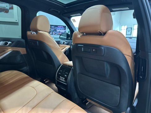 Used 2022 BMW X5 xDrive40i w/ M Sport Package AWD/4WD image 49