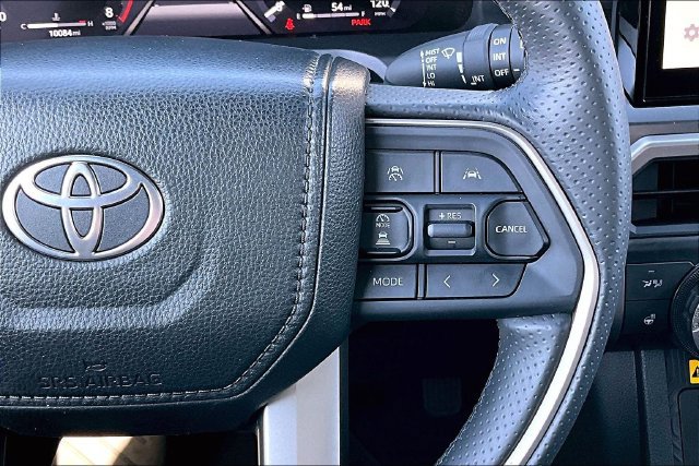 Used 2026 Toyota 4Runner TRD Off-Road Premium AWD/4WD image 12