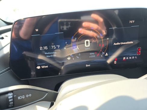 New 2026 Chevrolet Traverse LT w/ Sun and Wheel Package image 13