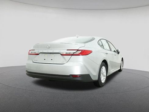 New 2026 Toyota Camry LE image 24