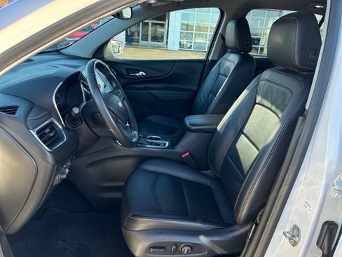Used 2019 Chevrolet Equinox Premier image 17