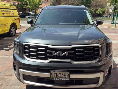 Used 2024 Kia Telluride S w/ S Sunroof Package image 2