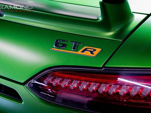 Used 2018 Mercedes-Benz AMG GT R image 7