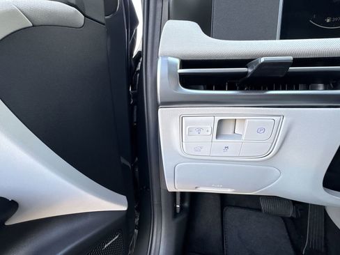 Used 2026 Hyundai Tucson Limited image 17