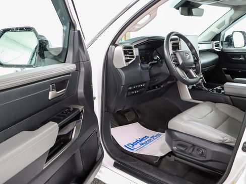 Used 2023 Toyota Tundra Limited w/ Power Package AWD/4WD image 3