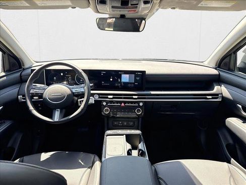 New 2025 Hyundai Tucson SEL image 15